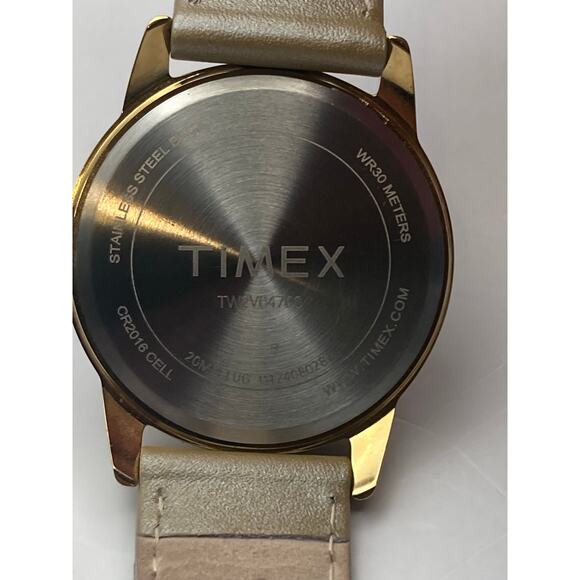 Timex Men's Indiglo Watch 38mm WR 30m Date Time - Adjustable Band - New Battery - Picture 8 of 11